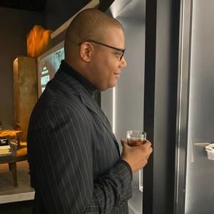 Meet your Posher, Ernest